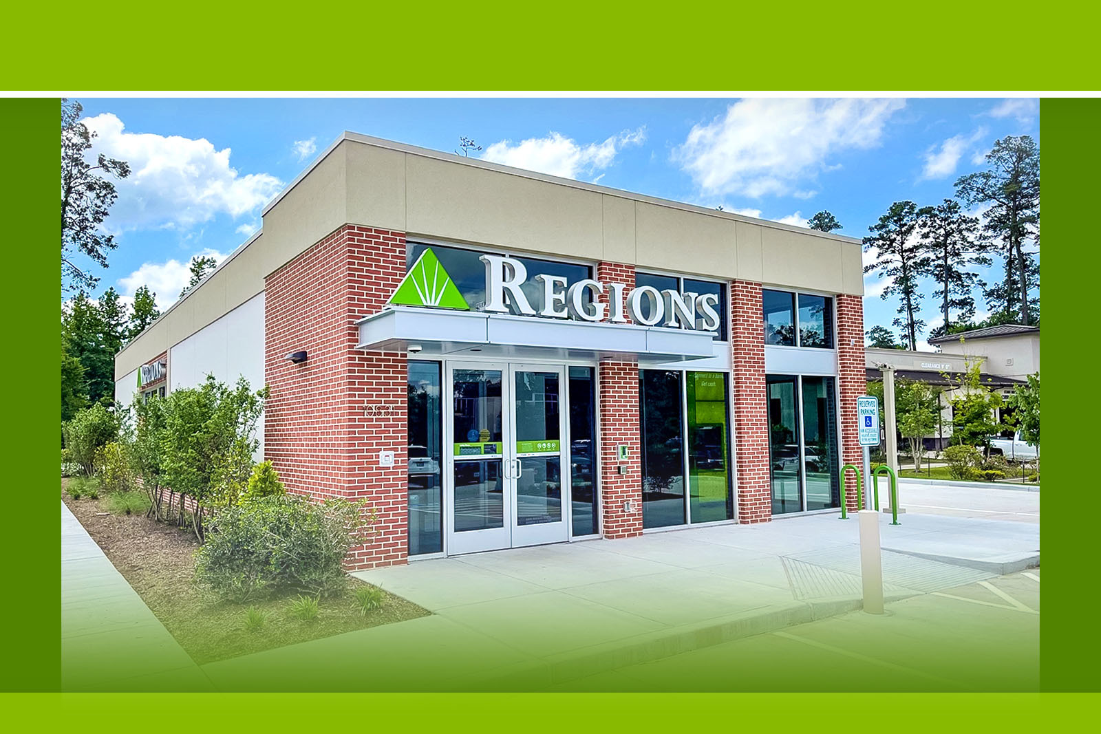 Modern Regions Bank Branch in The Woodlands
