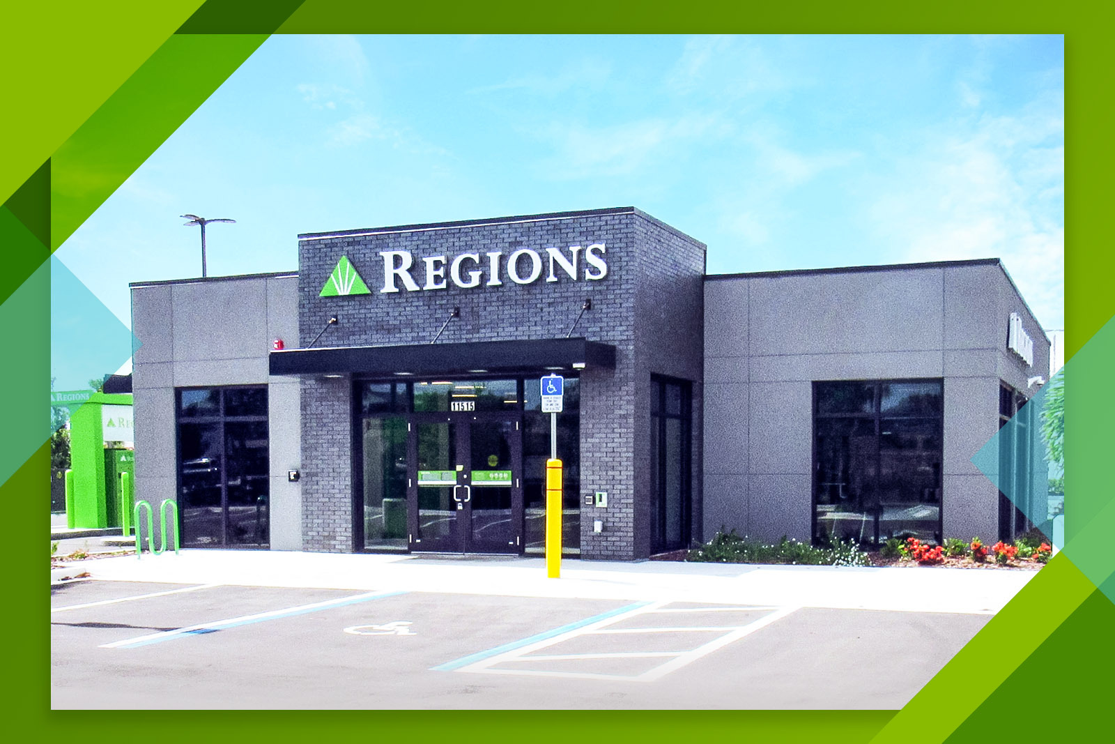 Regions Bank Lakewood branch exterior