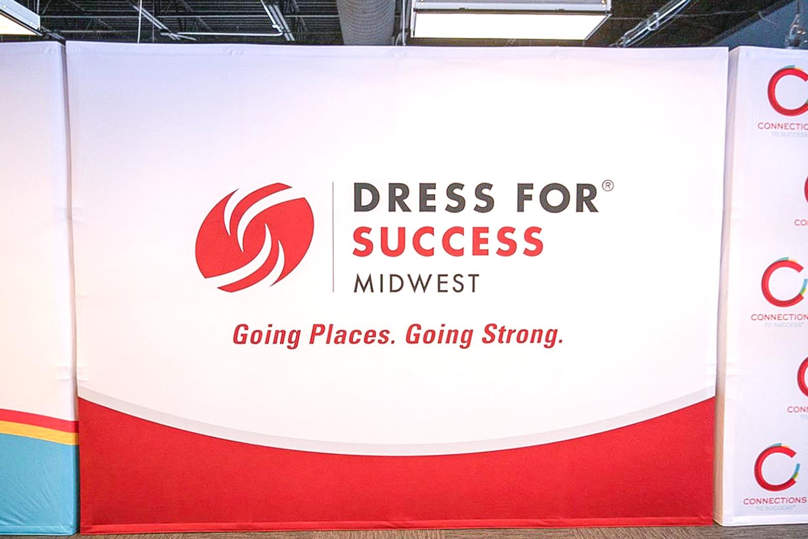 sign for Dress for Success