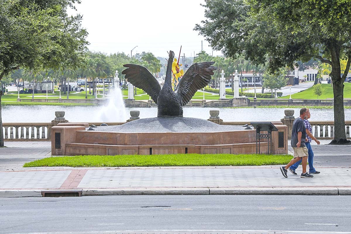 Swan statue