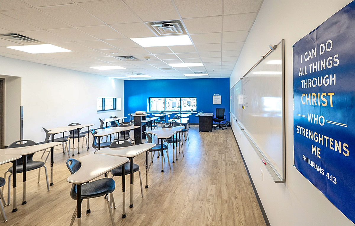 Cristo Ray school classroom interior.